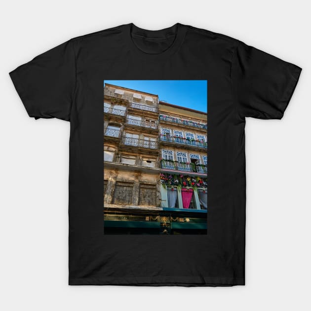 Porto contrasts T-Shirt by mbangert